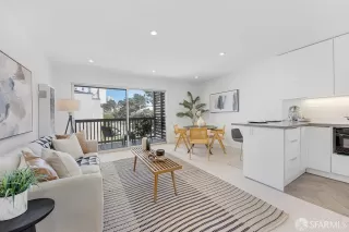 Photo #4: 425039678 Listing 