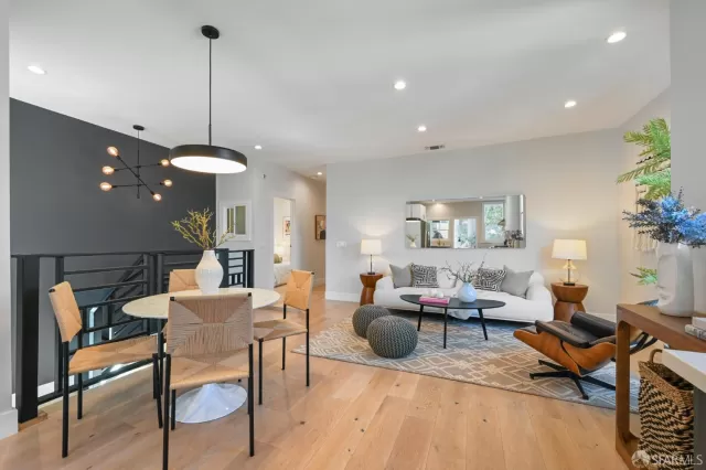 MLS: 425040104 Condo For Sale