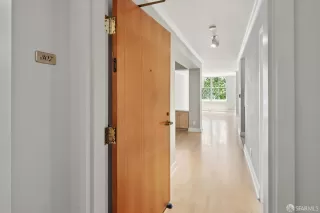 Photo #2: 425040412 Listing 