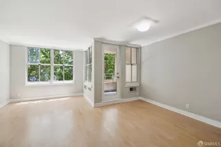 Photo #4: 425040412 Listing 