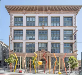 Photo #4: 425040976 Listing