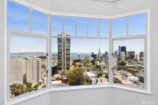 Photo #4: 425041178 Listing