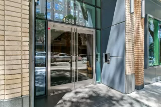 Photo #3: 425041327 Listing 