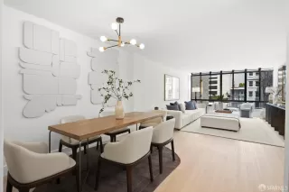 Photo #2: 425041329 Listing 