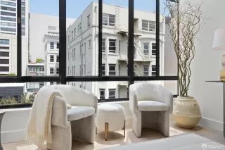 Photo #6: 425041329 Listing 