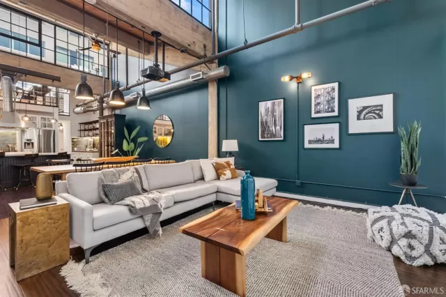 MLS: 425041530 Condo For Sale