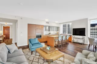 Photo #6: 425041808 Listing