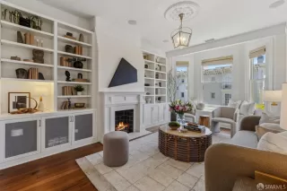 Photo #2: 425042004 Listing