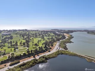 Photo #6: 425042463 Listing