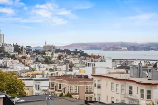 Photo #2: 425042715 Listing