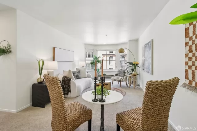 MLS: 425043041 Condo For Sale