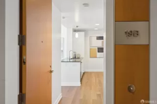 Photo #3: 425043309 Listing 