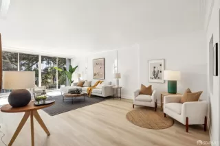 Photo #3: 425043389 Listing