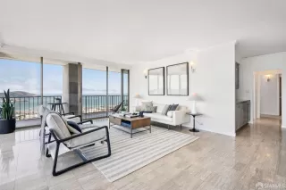 Photo #4: 425043425 Listing 