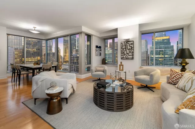 MLS: 425044102 Condo For Sale