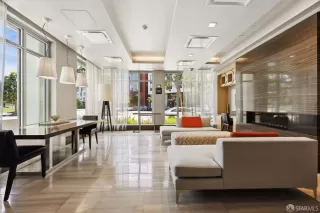 Photo #5: 425044190 Listing