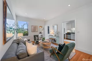 Photo #6: 425044458 Listing 