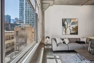 Photo #4: 425045018 Listing