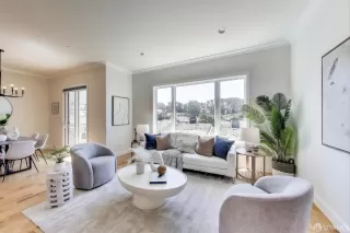 Photo #5: 425045033 Listing