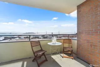 Photo #4: 425045250 Listing