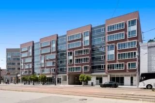 Photo #3: 425045283 Listing