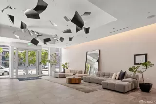 Photo #5: 425045283 Listing