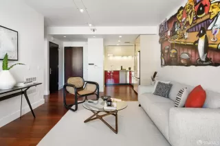 Photo #4: 425045293 Listing 