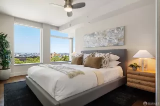 Photo #4: 425045972 Listing