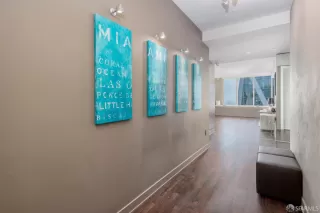 Photo #3: 425046320 Listing