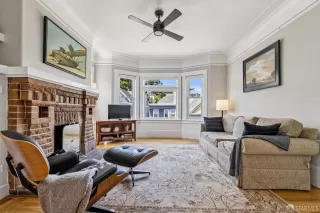 Photo #1: 425046838 Listing 