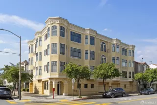 Click for more information on MLS # 425046909 : 2101 BEACH STREET #302 More Details about MLS # 425046909 : 2101 BEACH STREET #302