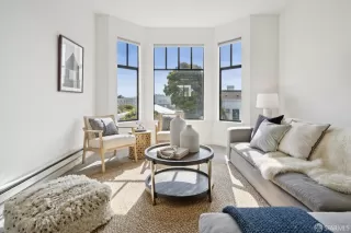 Photo #3: 425046909 Listing