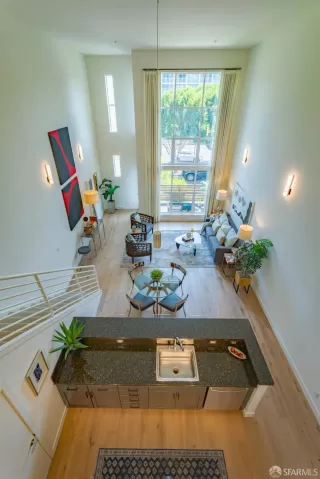 Photo #4: 425047123 Listing 