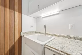 Photo #4: 425047210 Listing