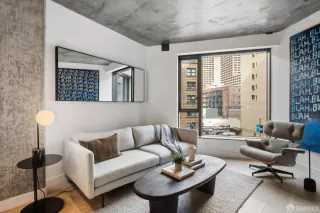 Photo #6: 425047475 Listing 