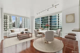 More Details about MLS # 425047628 : 425 1ST STREET #1307