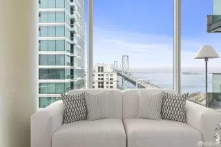 Photo #3: 425047732 Listing