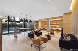 Photo #5: 425047850 Listing 