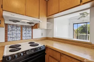 Photo #6: 425047864 Listing