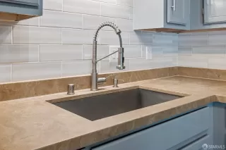 Photo #6: 425047878 Listing 