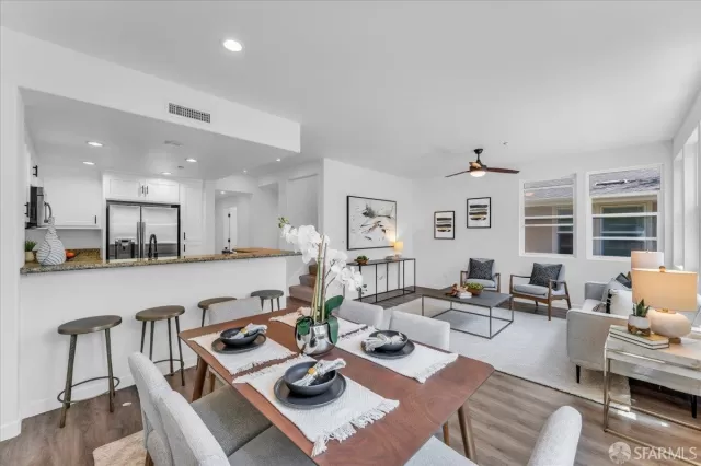 MLS: 425048040 Condo For Sale