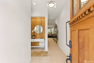 Photo #5: 425048133 Listing