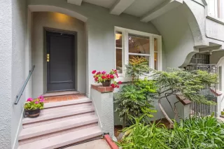 Photo #3: 425048297 Listing 