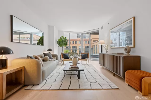 MLS: 425048569 Condo For Sale