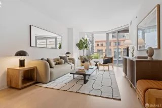 Photo #4: 425048569 Listing 