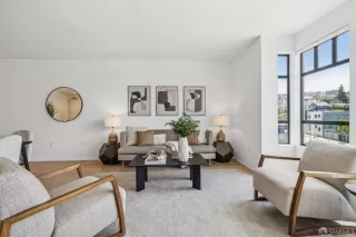 Photo #2: 425049201 Listing 