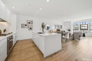 Photo #4: 425049201 Listing 