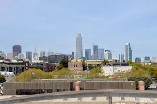 Photo #2: 425049229 Listing