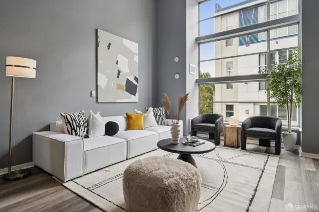 MLS: 425049328 Condo For Sale