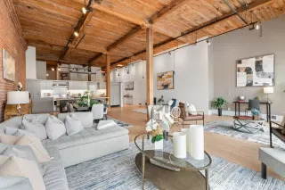 Photo #3: 425049559 Listing 